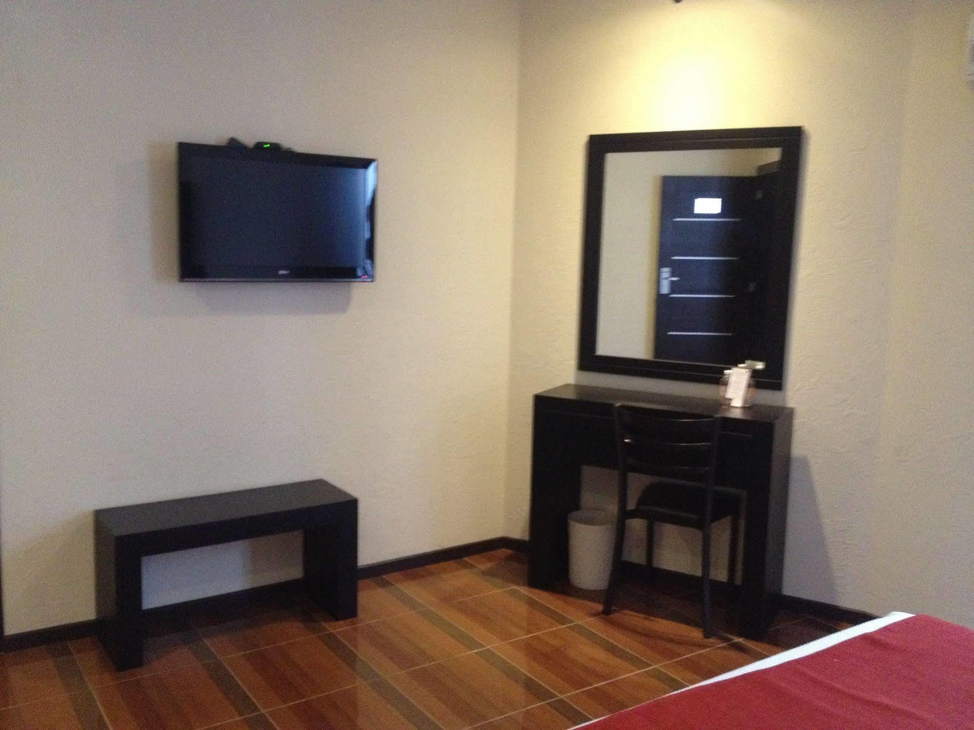 Hotel Majova Inn ハラパ エクステリア 写真